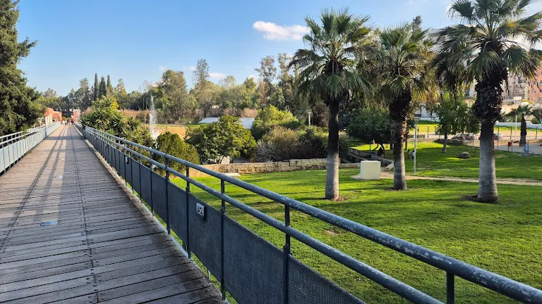 Akropolis Park